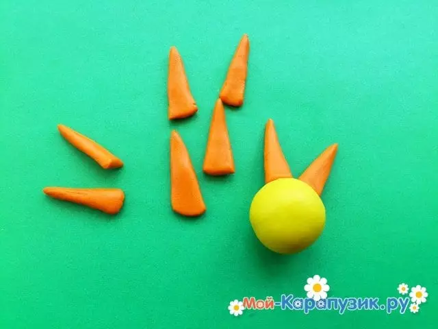 Ambachten van Plasticine (110 foto's): wat kun je kinderen maken? Modellerende cijfers van mensen. Verschillende speelgoed is stap voor stap met hun eigen handen. Hoe volwassenen leren om prachtige ambachten te vormen? 26534_97