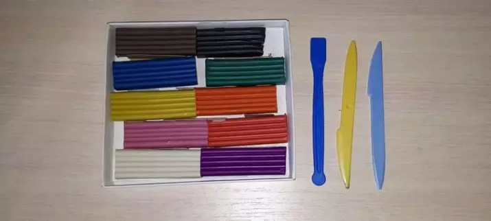 मॉडलिंग के लिए ढेर (33 तस्वीरें): प्लास्टिक और प्लास्टिक के लिए अन्य चाकू। यह क्या है? काम के लिए सेट। कैसे इस्तेमाल करे? 26544_27