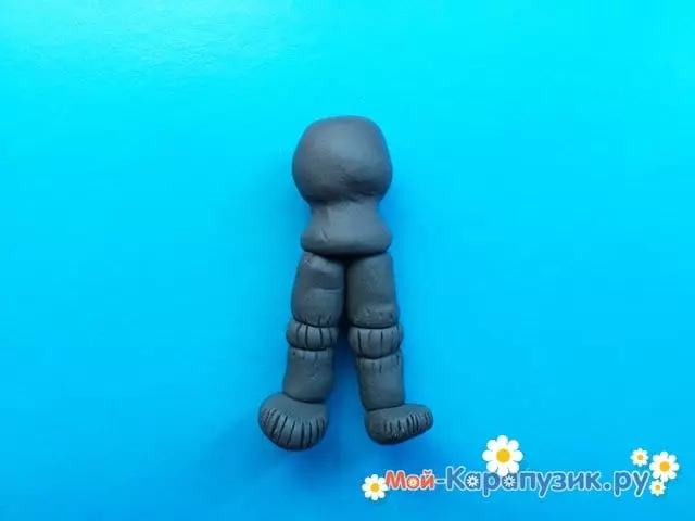 Plasticine Knight: တစ်ဆင့်ချင်းစီကိုအဆင့်ဆင့်ညွှန်ကြားချက်လုပ်နည်း။ ကလေးများအတွက်အဆင့်ဆင့်တွင်ပြင်သစ်နိုက်များပြုလုပ်နည်း 26581_8