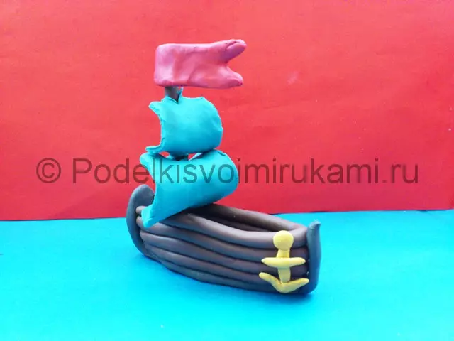 Plasticine ship: how to make a military boat for children? How to make a pirate ship with your own hands in stages? Step-to-step sailboat 26582_8
