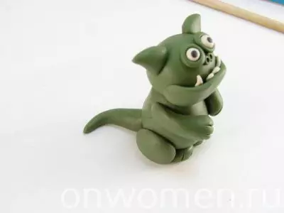Monștrii din plasticină: Cum să sculptați monștri înfricoșători copiilor? Funny Monster Model etape. Cum să faci cifre diferite pentru copii? 26583_21