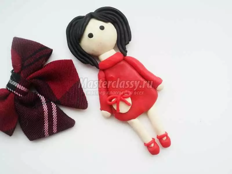 muñecos de plastilina: la forma de la muñeca lol ciego? cabeza Lrack y la cara. Cómo hacer una muñeca en miniatura paso a paso a los niños con sus propias manos? 26586_48