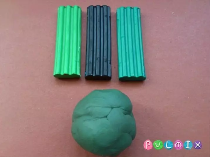 Hulk מ plasticine: איך לעשות hulka steppool? מה אתה צריך לעשות את זה לסחוט? טיפים על הנחת 26610_3