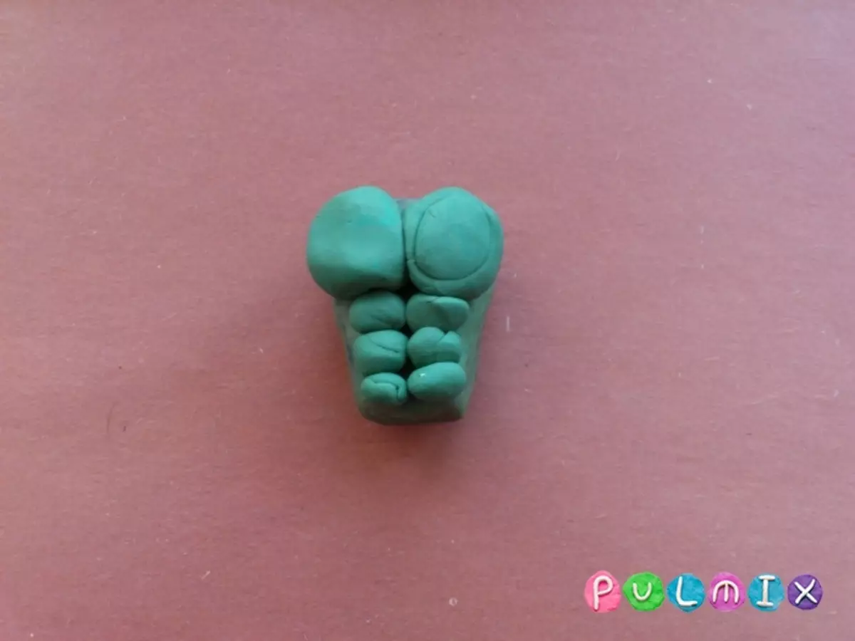 Hulk מ plasticine: איך לעשות hulka steppool? מה אתה צריך לעשות את זה לסחוט? טיפים על הנחת 26610_8