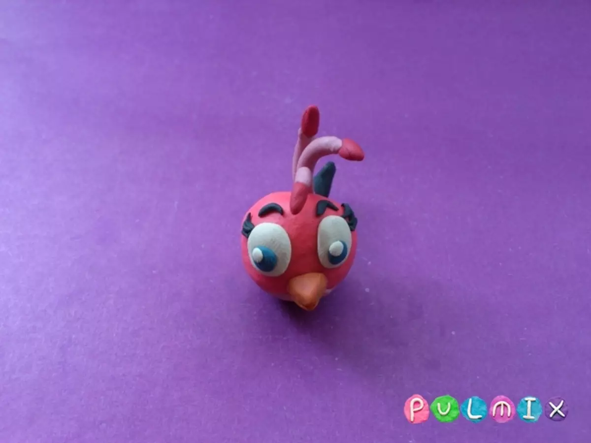 Angry Birds от пластилин: как да се направи фигурка карта RED? Lepim злите птици стъпка по стъпка. Как да направите различни занаяти за деца? 26612_23