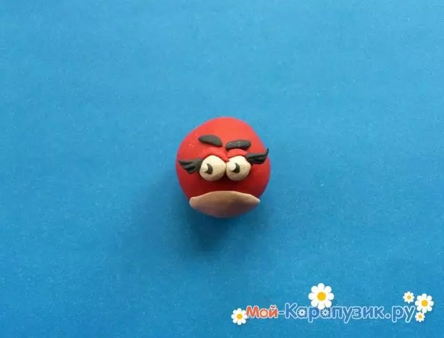 Angry Birds od Plastelin: kako napraviti figuricu karton Crveni? Lepim zlo ptice korak po korak. Kako napraviti različite zanata za djecu? 26612_8