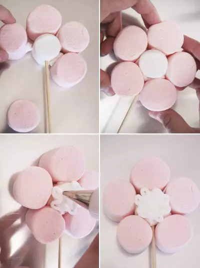 Bouquet of Marshmallow (43 foto): Bagaimana cara membuatnya sendiri dari Marshmello dan Marmalade? Langkah demi langkah Deskripsi Karangan Bunga Marshmallow untuk Pemula 26634_16