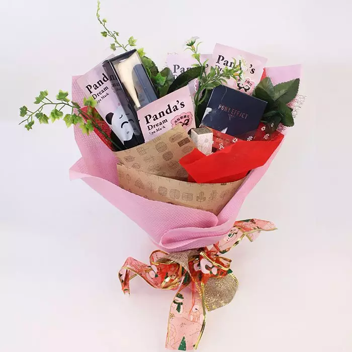 여성을위한 꽃다발은 자신을합니다 : 특이한 생일 옵션, 화장품의 멋진 꽃다발 및 커피가있는 원래 선물 부케 26640_12