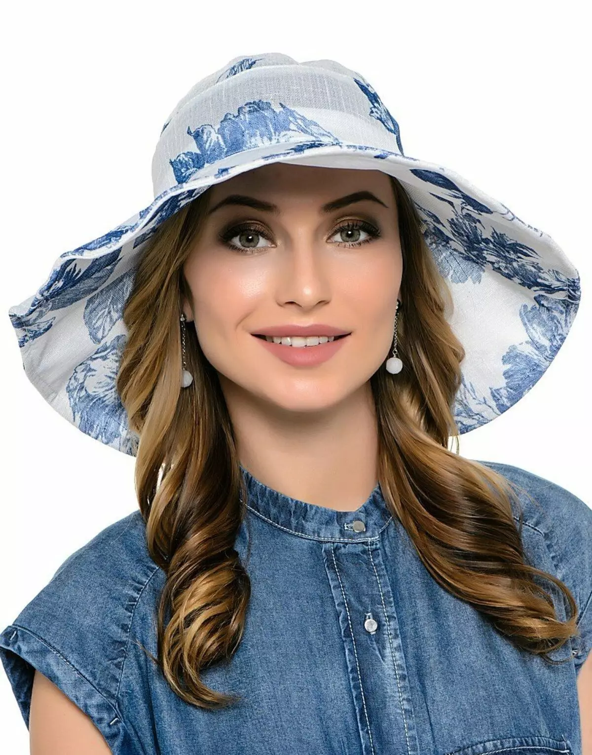 Женски Панама (74 фотографии): летни модели за жени, плетени Панама капи за лето 2021 2666_48