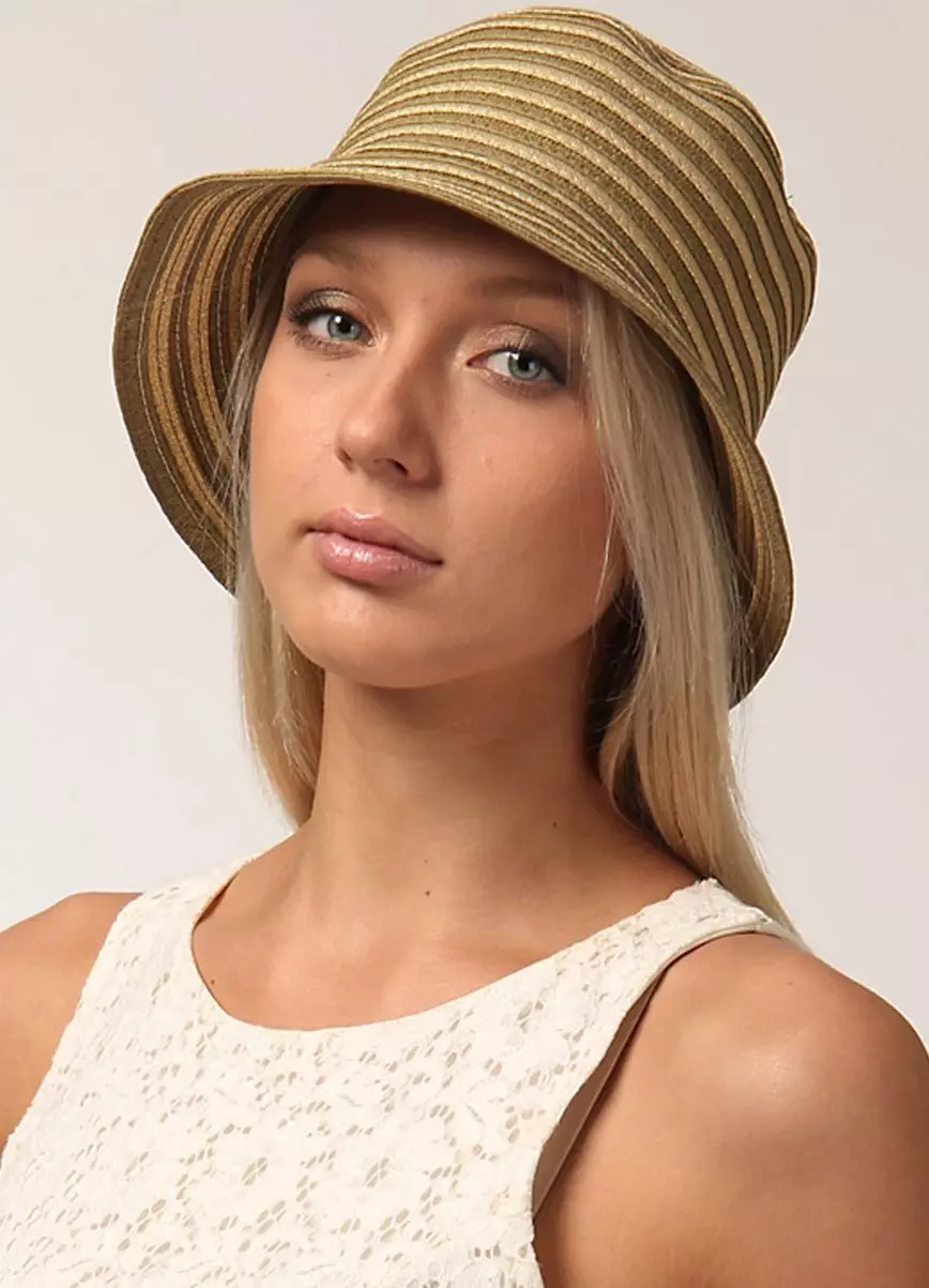 Ženska Panama (74 fotografije): Ljeto modeli za žene, pleteni Panama šeširi za ljeto 2021 2666_54