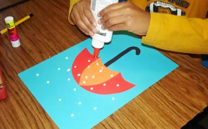 Падалка «Парасолька» з паперу: з кольорового паперу з осіннім листям своїми руками і інші аплікації для дітей. Об'ємний парасольку покроково 26685_12
