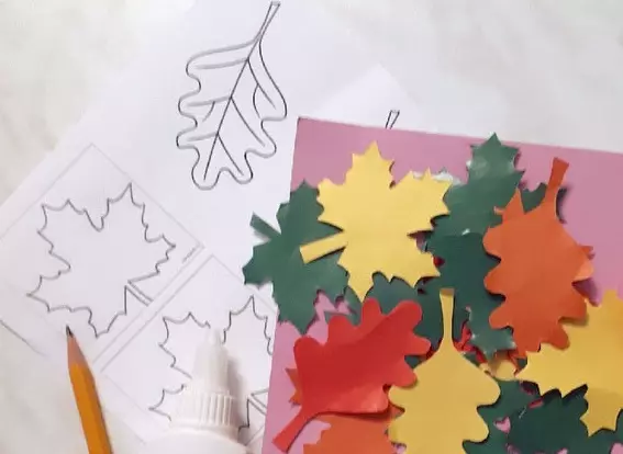 紙からのDIYの「傘」：色紙からの葉の葉からの葉と子供のための他のアプリケーションで。体積傘ステッゲー 26685_16