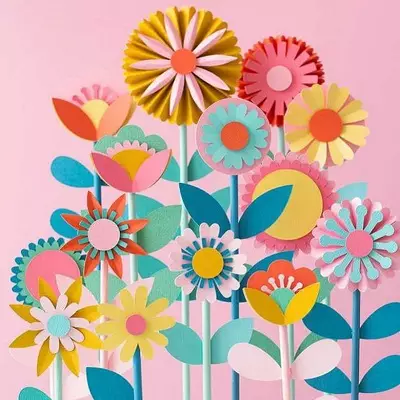 Artesanía para niños de 4 a 5 años: desde color y habitual. Las flores volumétricas lo hacen usted mismo paso a paso. Instrucciones Fabricación Otras Artesanías 26702_2