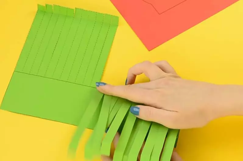 Kerajinan dari kertas dengan tangan Anda sendiri untuk anak-anak dari 9 tahun: kerajinan menarik selama 10 dan 11, 12 dan 13 tahun. Bagaimana cara secara bertahap membuat angka dari kardus dan kertas berwarna? 26706_69