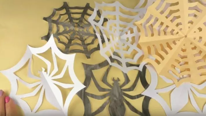 Spider dhe Web në Halloween: Si për të bërë një merimangë me duart tuaja? Opsionet e internetit nga garzë dhe temat, ide të tjera 26744_17