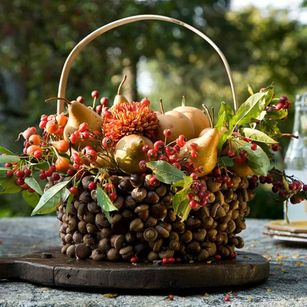 cones ଏବଂ acorns (44 ଫଟୋ) ରୁ କ୍ରାଫ୍ଟଗୁଡିକ: Autumn ପତ୍ରମାନ ସହିତ ଏବଂ ବିଦ୍ୟାଳୟ କୁ ନିଜ ହାତ chestnuts ସହିତ ଏବଂ cones ଏବଂ acorns ବାଳକମାନଙ୍କୁ, ଅନ୍ୟ କ୍ରାଫ୍ଟଗୁଡିକ ପାଇଁ kindergarten ରେ କ୍ରାଫ୍ଟଗୁଡିକ 26775_24