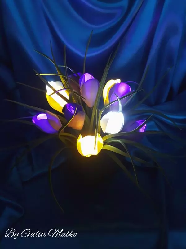 Krokus fra Isolon: Master Class til fremstilling af krokuslampe og buket blomster 26809_26