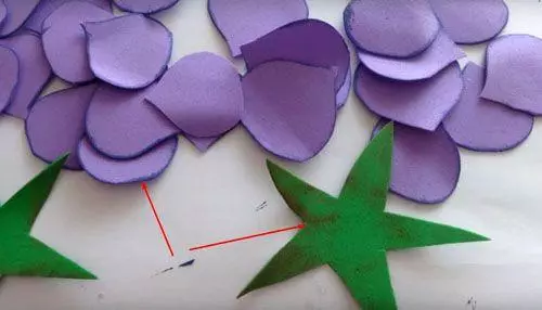 Flores de Foamyran (103 fotos): clase mestra para facer coas súas propias mans sobre modelos. Como facer ramos feitos a man paso a paso? 26831_39