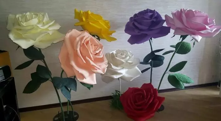 Roses de Foamiran (48 fotos): clases magistrales, creando lámparas de listas en la plantilla con sus propias manos. ¿Cómo hacerlos de Wicked Foamiran? Otras ideas 26836_25