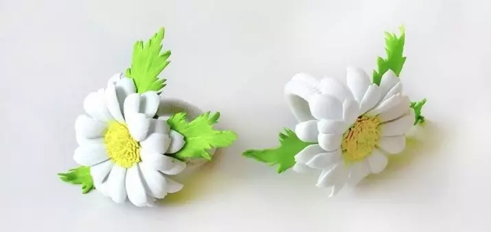 Malo cvijeće iz pjene (38 fotografija): Napravite male cvijeće vlastitim rukama na predlošcima, detaljnu glavnu klasu sa korak po korak opisom 26857_36