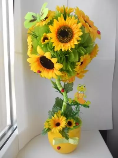 Sunflowers minn Foamyran (28 Ritratti): Nagħmlu t-tkabbir fl-idejn tiegħek, klassijiet tal-kaptan pass pass, mudelli u mudelli 26862_6
