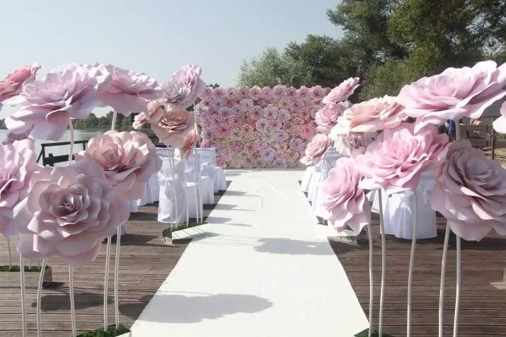 Grutte blommen fan FOAMIR (34 foto's): Groeve-ferdjipping en oare blommen mei har eigen hannen, Master-klasse mei stap-by-stap Beskriuwing en patroanen, skema's en patroanen en patroanen 26864_26