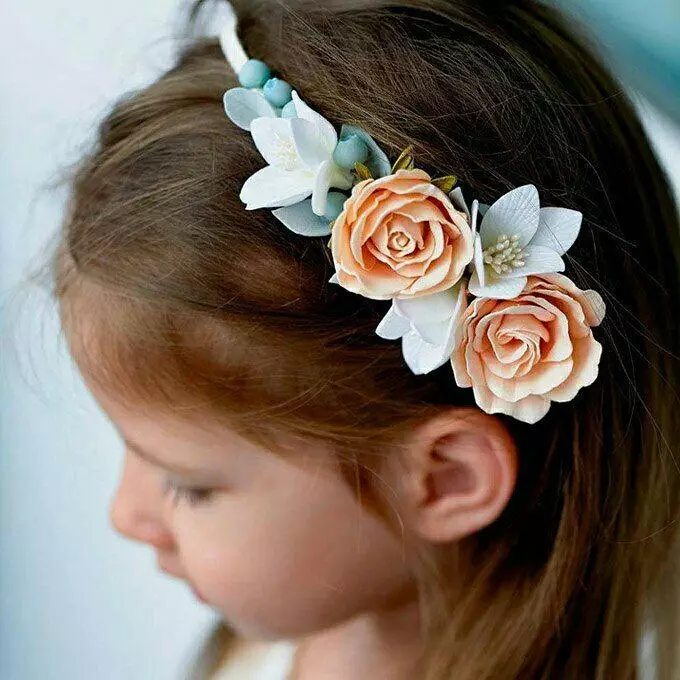 泡沫浪兰装饰：用于头发和项链，带鲜花和婚礼装饰的耳环。如何用你自己的手在主班上制作它们？ 26871_31