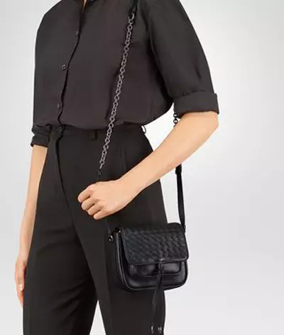 Kantong bottega veneta (65 poto): Kantong fashion awéwé, kantong kantong sareng ngalangkungan taktak 2690_19