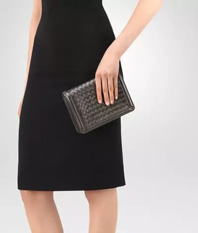 Торби bottega veneta (65 фотографии): женски модни спојки, торби торби и преку рамо 2690_34