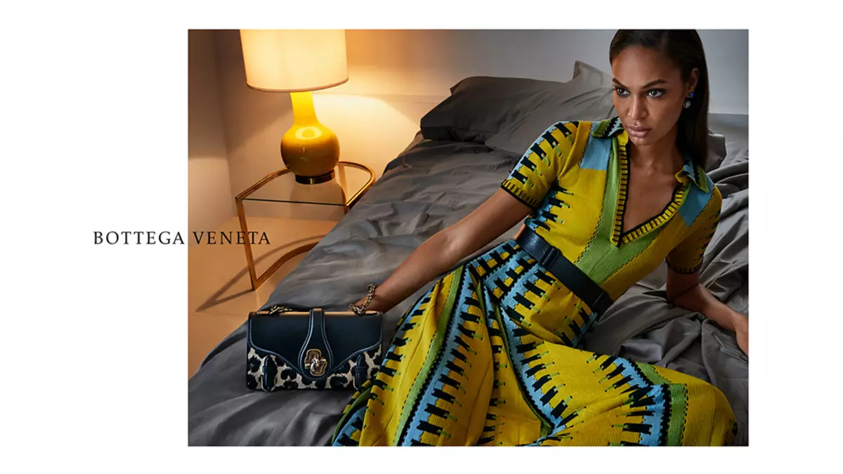 Çanta Bottega Veneta (65 foto): kthetrat e modës së grave, çanta çanta dhe nëpërmjet shpatullës 2690_9