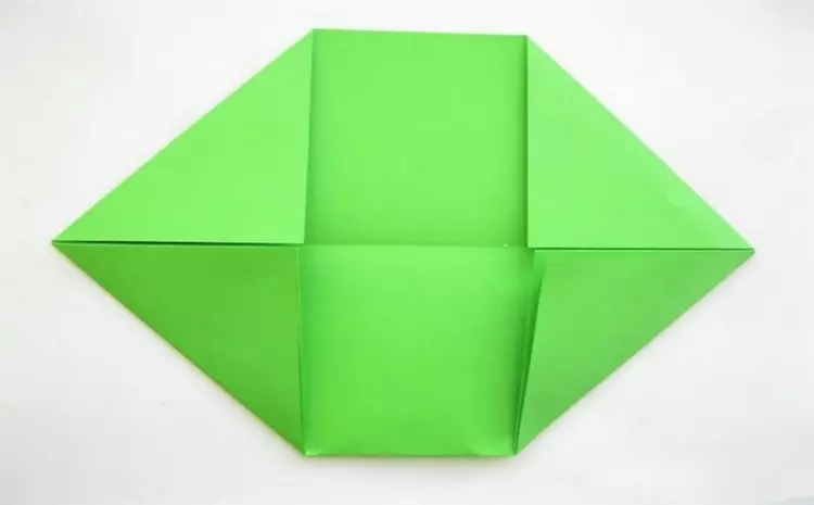 Maktabgacha tarbiyachilar uchun Origami: oson sodda bosqichma-bosqich sxemalarni. Transport va mevalar, maktabgacha yoshdagi bolalar uchun boshqa qog'oz origami 26930_15