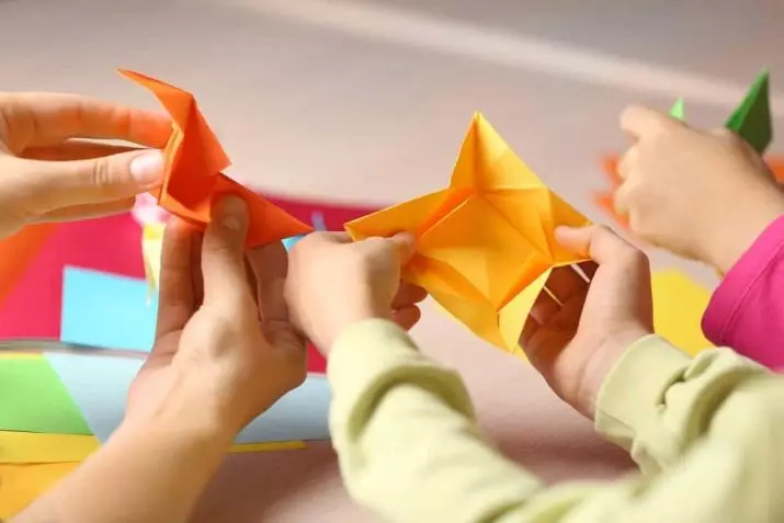 Origami para los preescolares: esquemas paso a paso fáciles fáciles. Transporte y frutas, Otros papel origami para niños en edad preescolar 26930_2