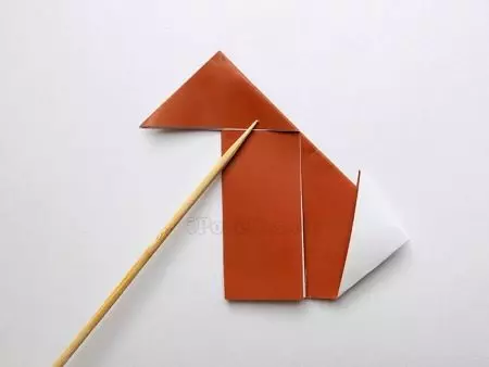 Origami van gekleurd papier: Hoe maak je bloemen van dubbelzijdig papier met je eigen handen? Ambachten voor kinderen, lichte modellen van eenzijdig papier 26933_18