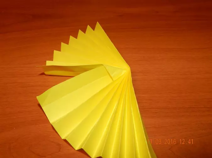 “Maslenitsa”Origami：來自兒童紙的工藝品。模塊化，體積和其他摺紙自己做到了 26940_10