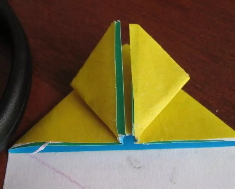 Origami «Tank» `ինչպես անել, այն թղթի երեխաների քայլ առ քայլ հրահանգներ? Թեթեւ մոդուլային բաք դիագրամ, պարզ T-34 տանկի ձեր սեփական ձեռքերով 26944_66