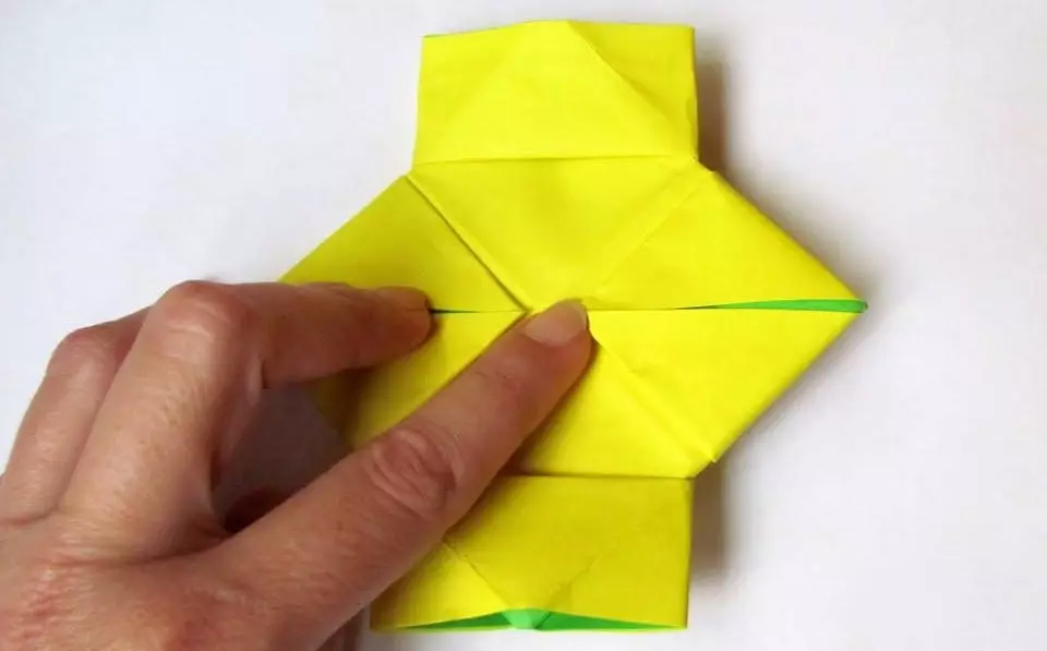 Origami-mearkes: oer de boer en de boat, mearkes fan papier foar bern oer piraten en 