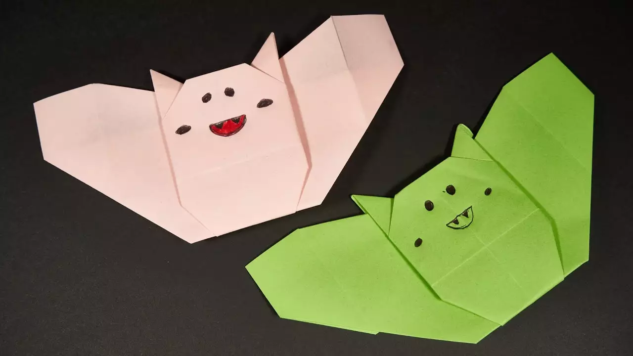 Origami (97 foto): cos'è? Figure dell'8 marzo del notebook. Tipi di artigianato di carta pieghevole artistico giapponese. Come fare diverse figure? 26950_40