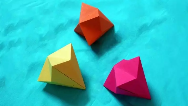 Origami (97 mafoto): Chii icho? Manhamba naKurume 8 yebhuku rekunyorera. Mhando dzeJapan Art Folding mapepa mapepa. Maitiro Ekuita Zvakasiyana Nhamba? 26950_85