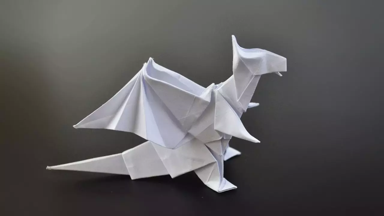 Origami ji kaxezê spî A4: Origami ronahî ji bo zarokên 8-9 û 12-13 salî, ji bo destpêkên ji bo destpêkên hêsan. Dîmenderên şaneyên şanogeran 26951_5