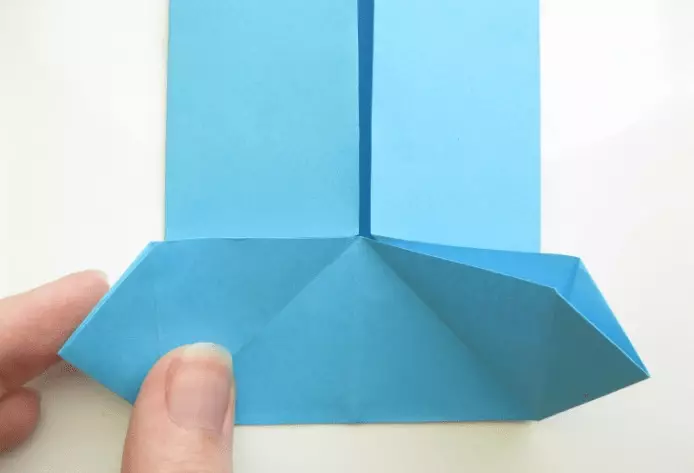 Origami“襯衫與領帶”：兒童紙摺紙的分階段設計。如何在2月23日逐步說明明信片作為爸爸的禮物？ 26952_17