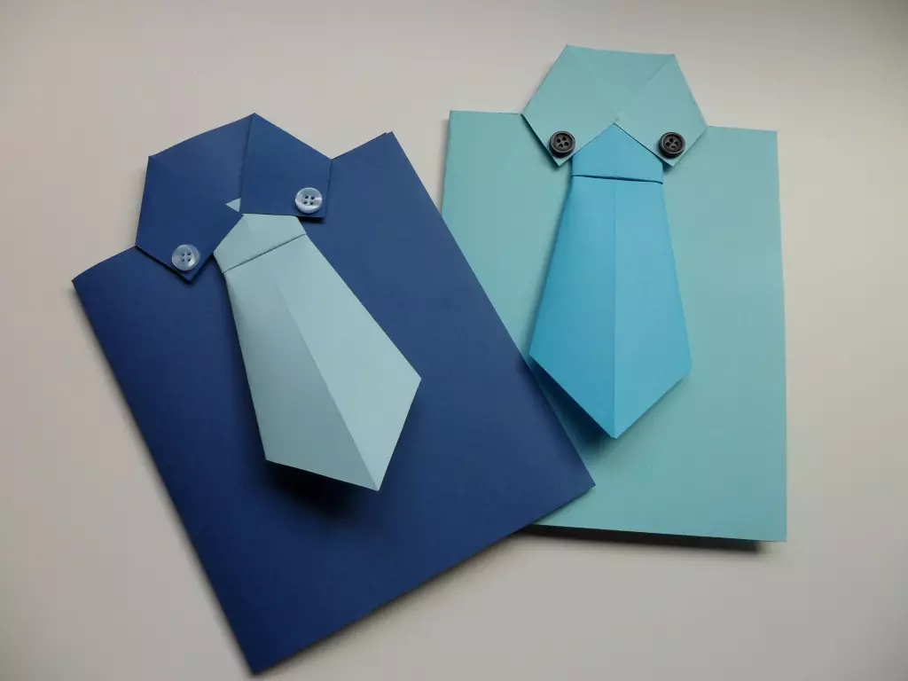 Оригами «галстукпен көйлек»: балаларға арналған оригамидің кезең-кезеңімен дизайны. 23 ақпанда степсаждық нұсқауларда ашықхатты қалай жасауға болады? 26952_2