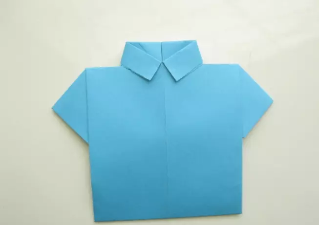 Origami“襯衫與領帶”：兒童紙摺紙的分階段設計。如何在2月23日逐步說明明信片作為爸爸的禮物？ 26952_23