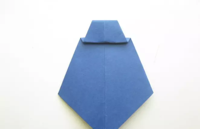 Origami“襯衫與領帶”：兒童紙摺紙的分階段設計。如何在2月23日逐步說明明信片作為爸爸的禮物？ 26952_29