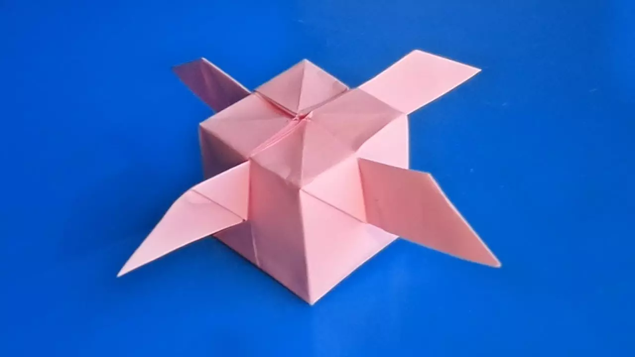 Оригами «Бомбежка»: қағаз су лаңкестік Орналасу. қадам А4 арқылы қадамда негізгі нысанын қалай жасауға болады? 26957_4