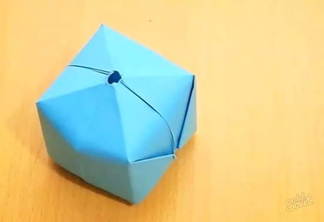 Origami «بومبا»: قەغەز بومبا پارتىلاشنىڭ ئورۇنلاشتۇرۇلۇشى. A4 ئارقىلىق ئاساسىي باسقۇچنىڭ ئاساسىي شەكلىنى قانداق قىلىش كېرەك? 26957_6