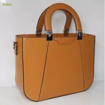 Mattioli bag (63 litrato): babaye nga modelo gikan sa uso nga lig-on 2695_10