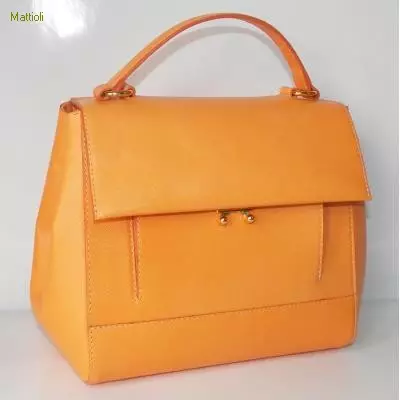 Mattioli bag (63 litrato): babaye nga modelo gikan sa uso nga lig-on 2695_11