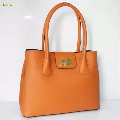 Mattioli bag (63 litrato): babaye nga modelo gikan sa uso nga lig-on 2695_48