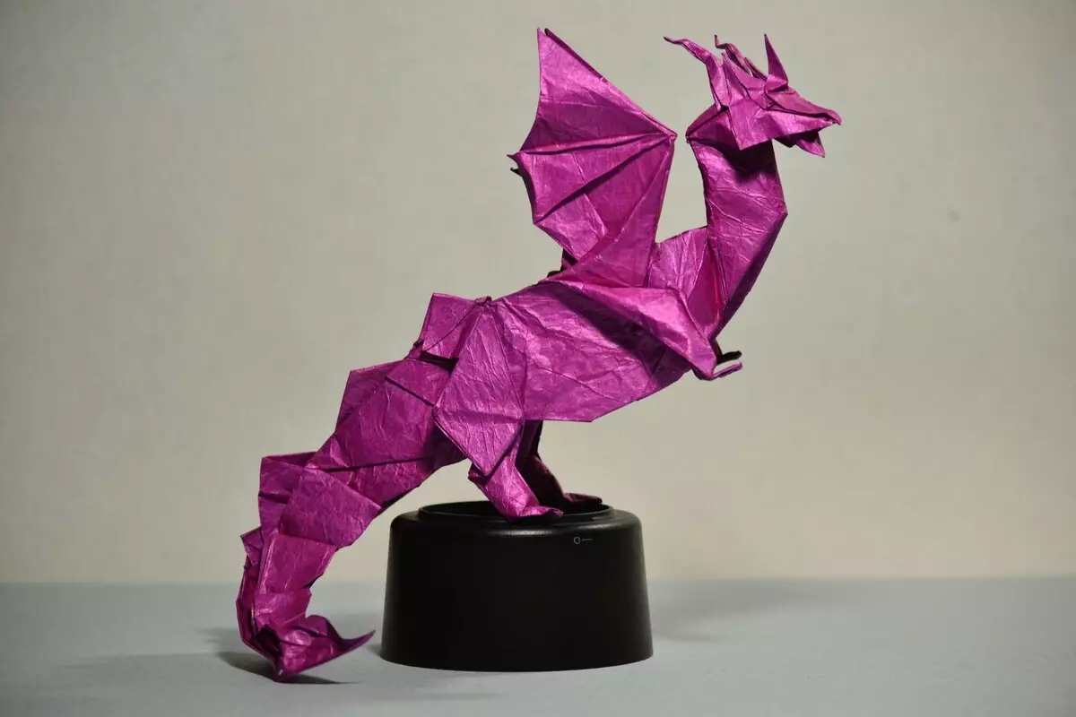 Origami de papel sen cola: como facer unha artesanía de folla A4 sen tesoiras e cola coas túas propias mans paso a paso segundo o esquema? Opcións fáciles 26971_14