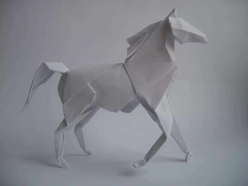 Origami de papel sen cola: como facer unha artesanía de folla A4 sen tesoiras e cola coas túas propias mans paso a paso segundo o esquema? Opcións fáciles 26971_3